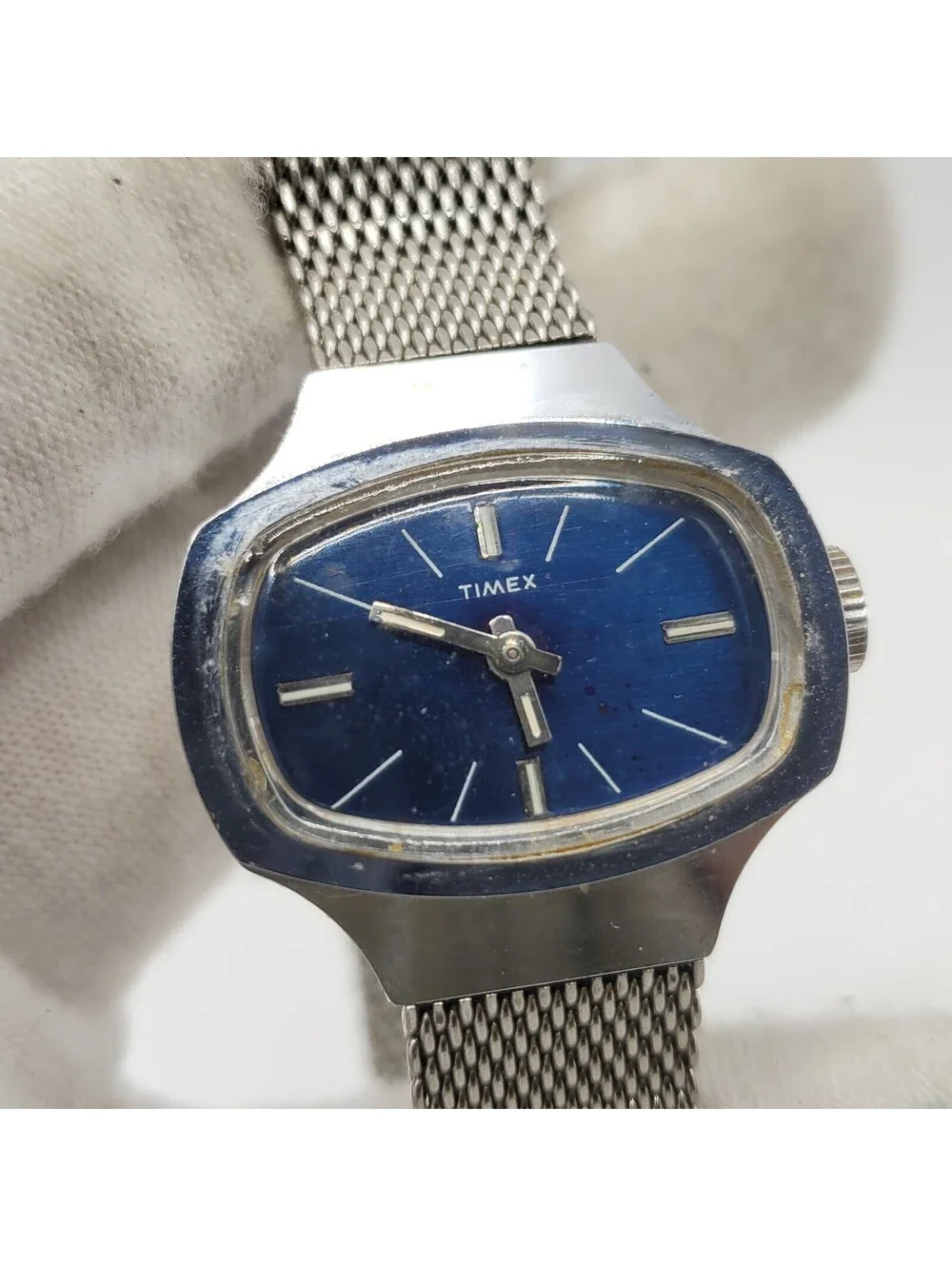 Vintage Timex Mechanical Womens Watch Running  26mm Blue Dial Silver Tone